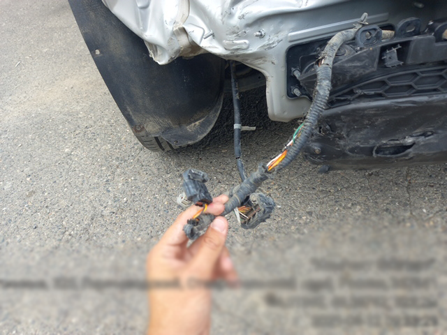 Повреждение проводки ПТФ Hyundai Tucson