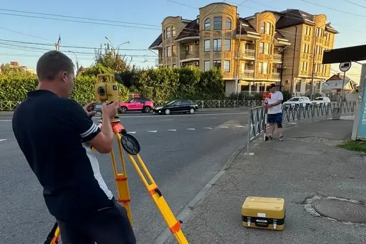 Пристроили к дому комнату и веранду