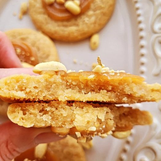 Арахисовый кукис в разрезе ученицы Марии