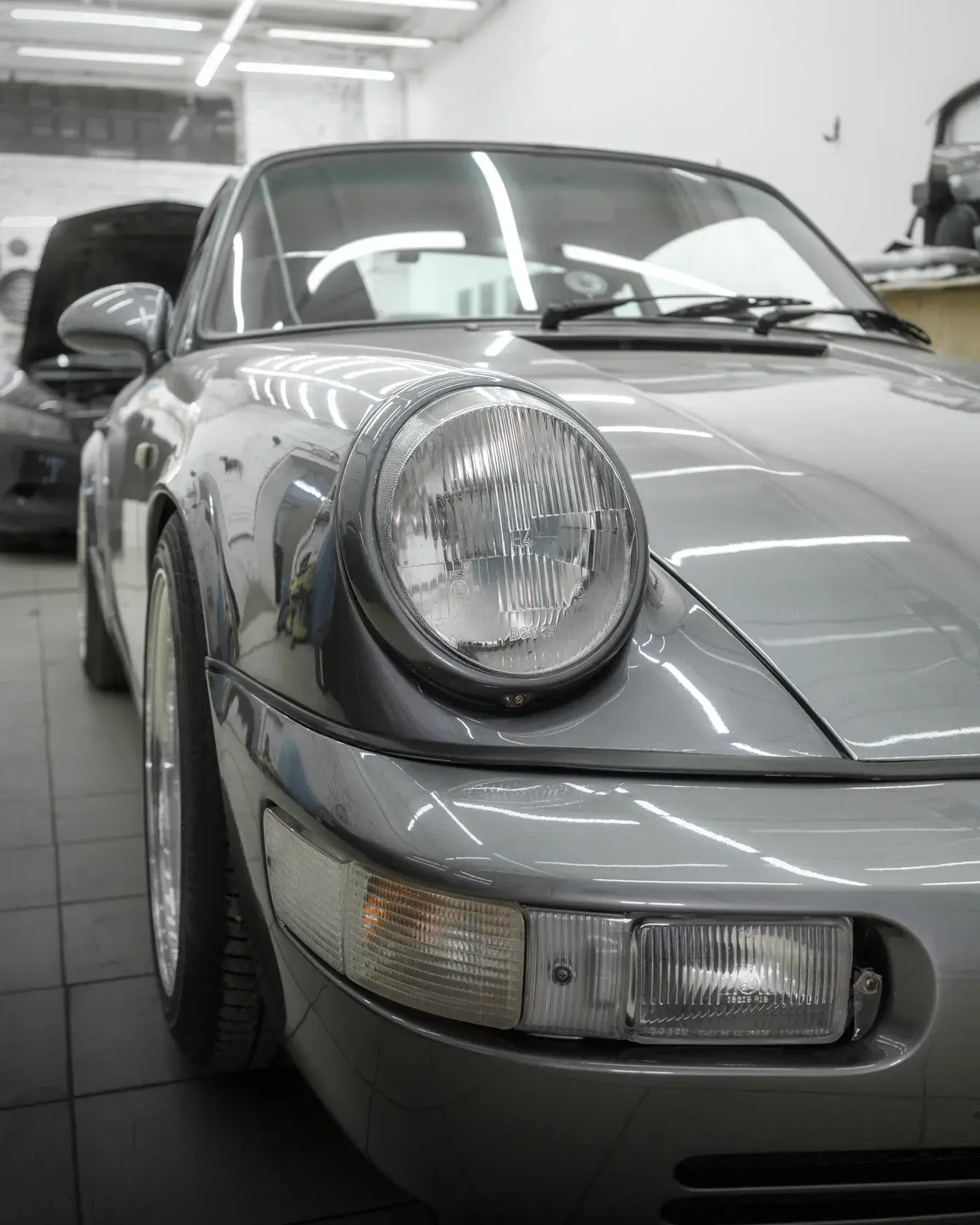 Фара и переднее крыло Porsche 911