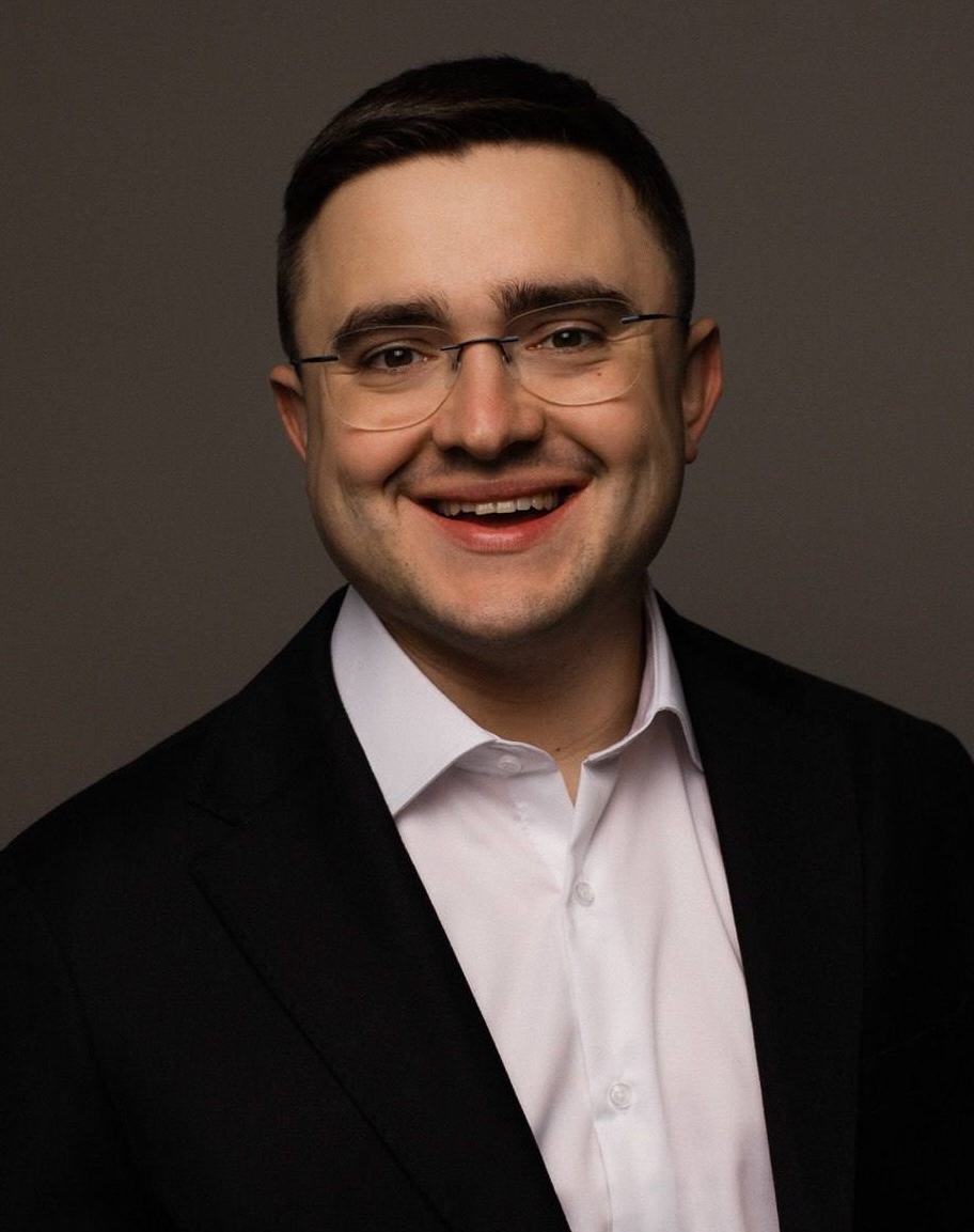 Артём Дмитриенко