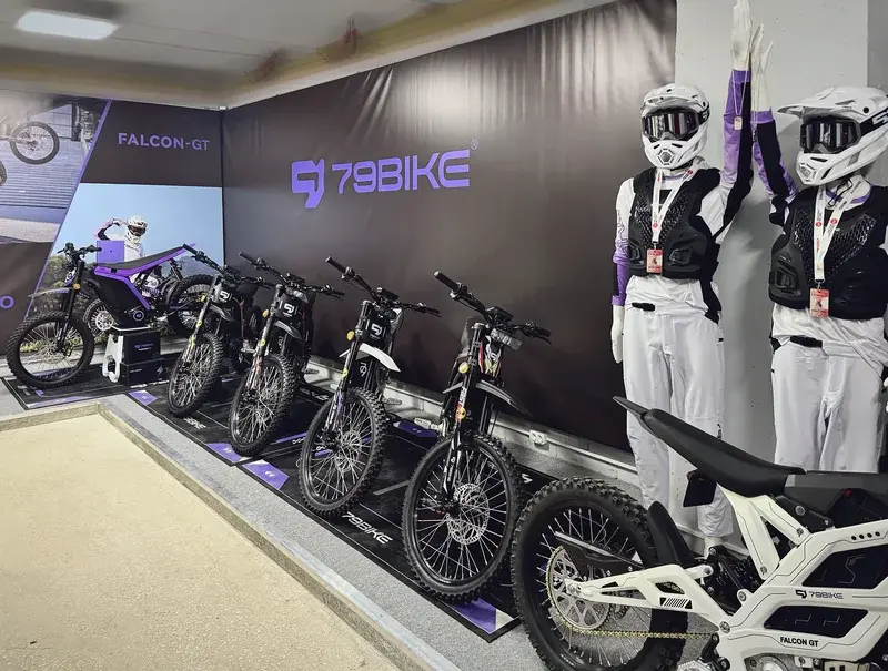 Шоурум 79BIKE в Москве: Линейка Falcon и белый Falcon GT