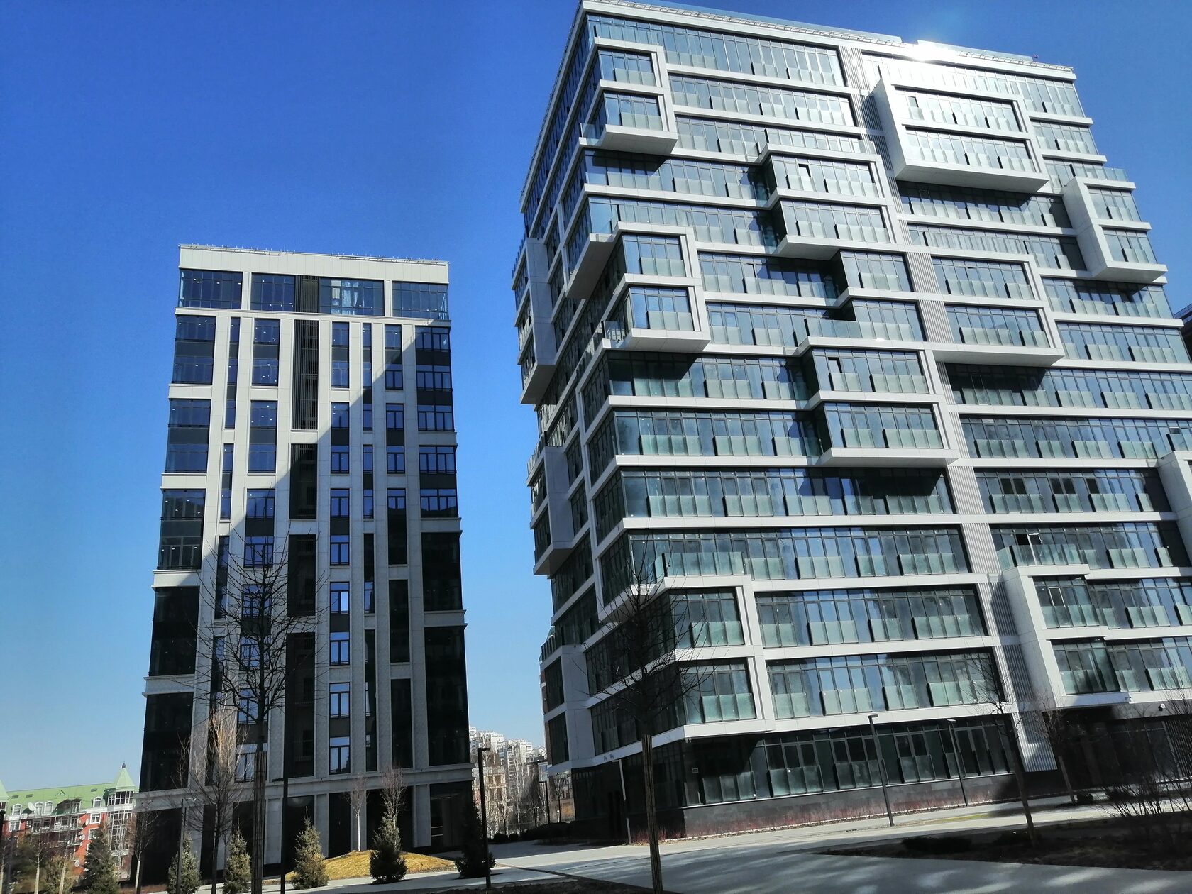 ЖК West Garden, внешний вид домов на момент выезда