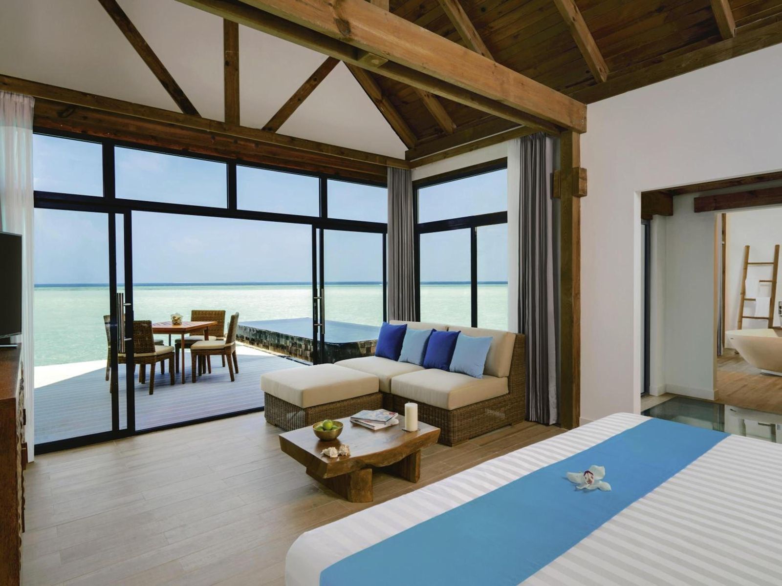 Kuredhivaru Resort & Spa