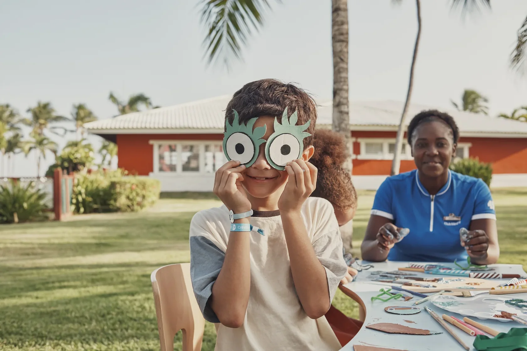 Детский клуб Mini Club Med+ в Club Med Seychelles для детей 4–10 лет