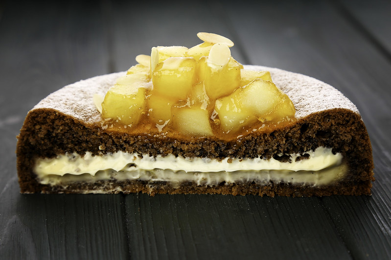 pavlova cake
