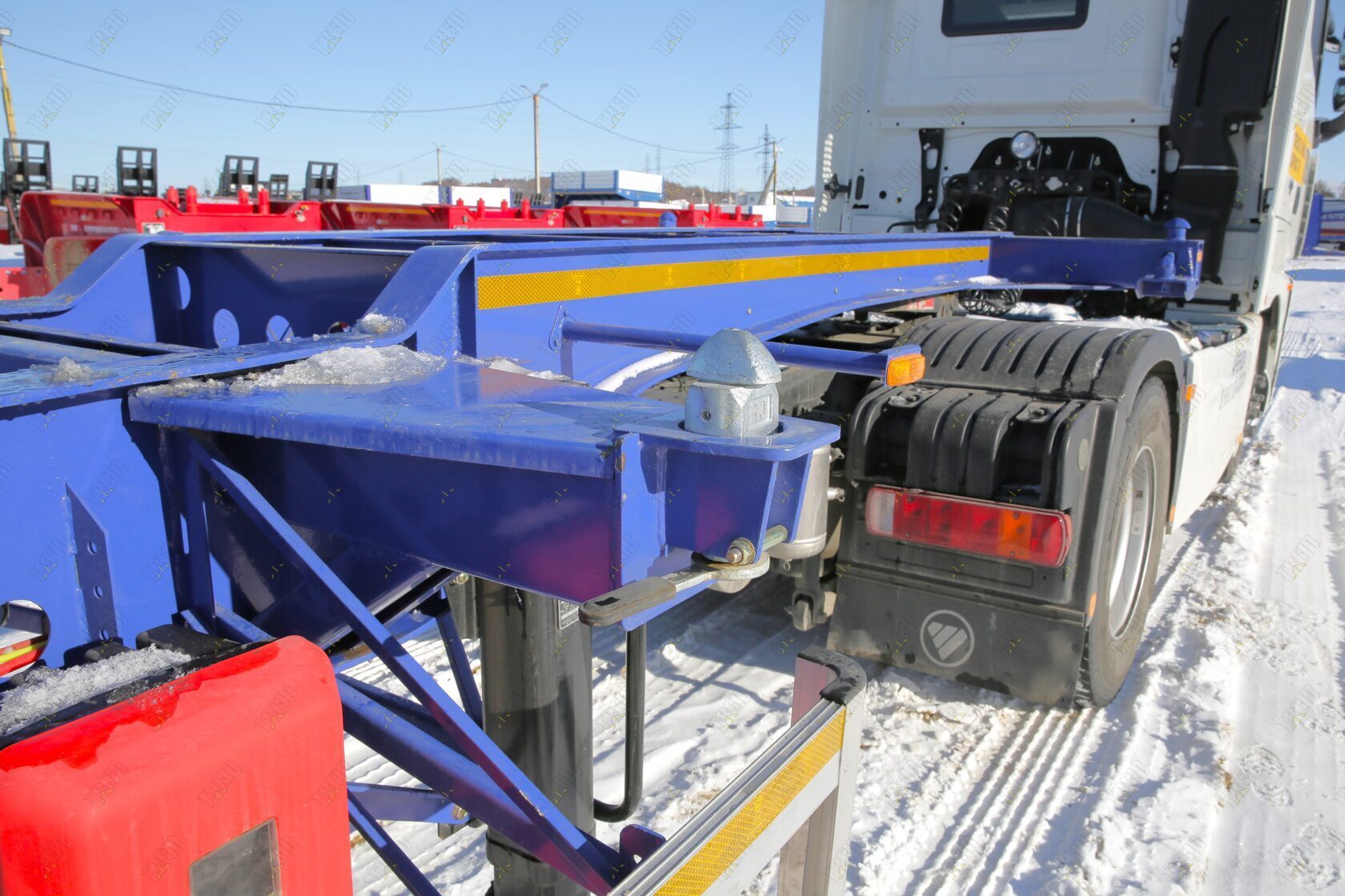 Фитинг на контейнеровозе AMUR LYR9401JSED