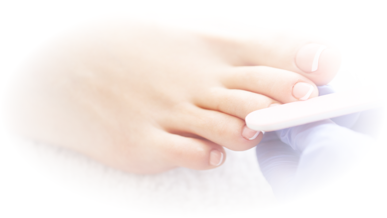 Лечебный педикюр. Студия массажа в Пушкине. Массаж, спа, детский массаж, ногтевой сервис. Запишитесь на прием