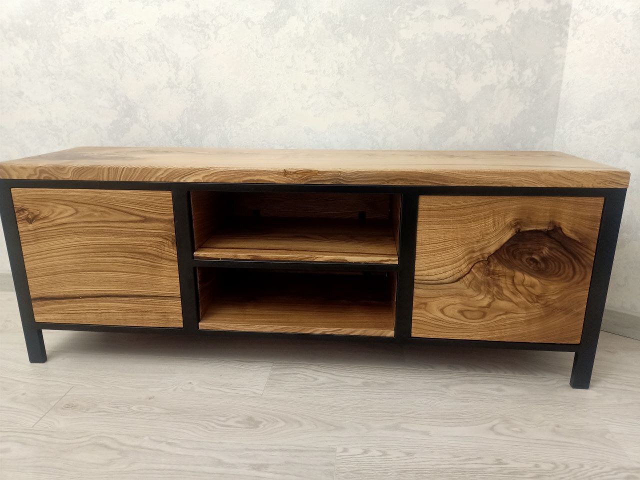 Тумба в индустриальном стиле лофт, из слеба сафоры. Мебель для дома и квартиры.