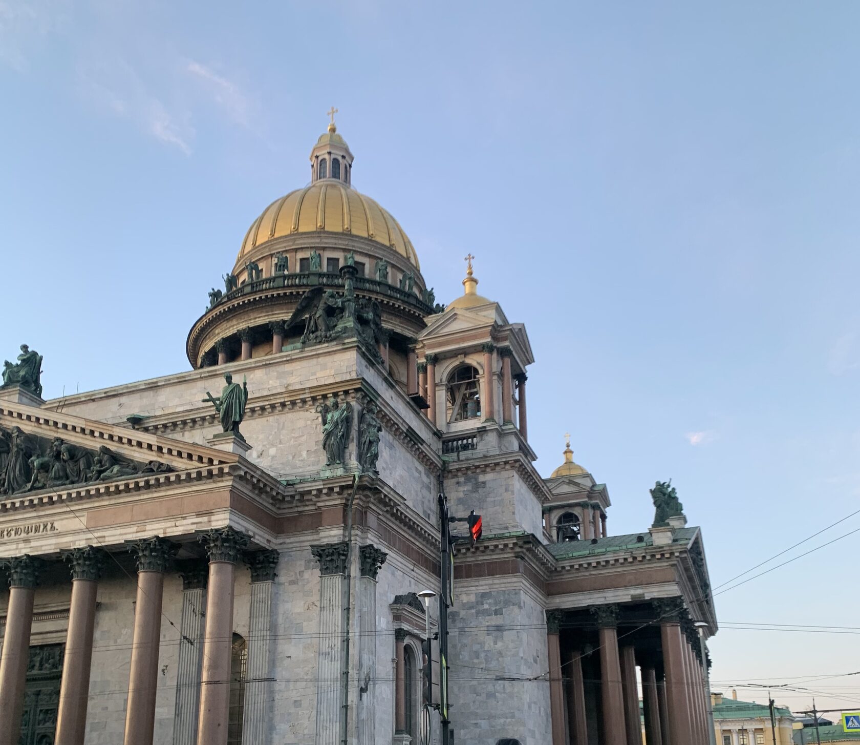 Где погулять в Москве и Питере: маршруты на 10.000 шагов