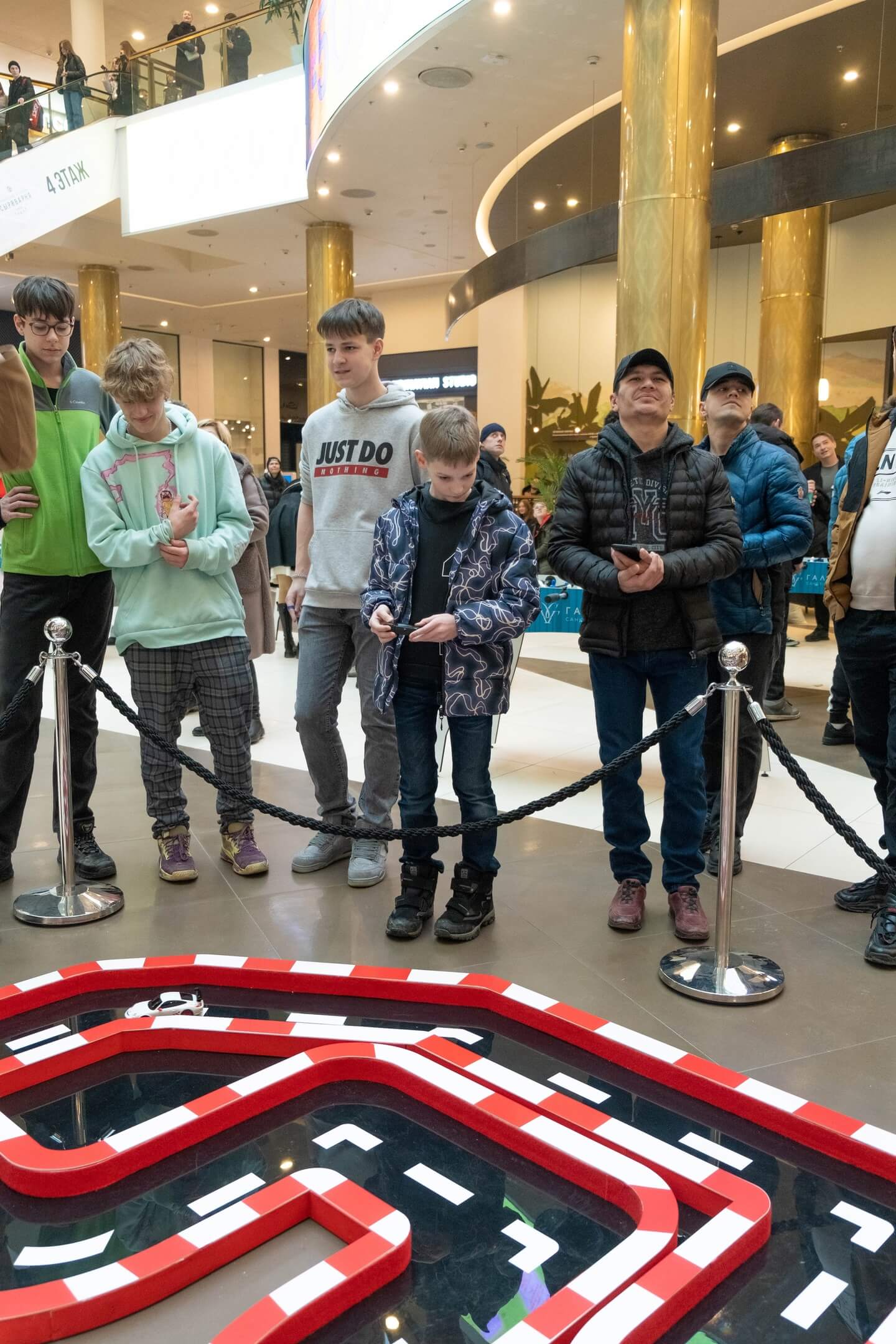 Галерея комната матери и ребенка