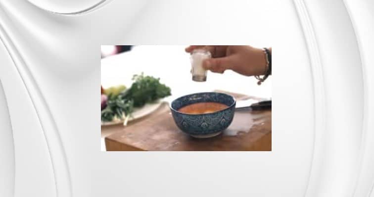 Приготовление шакшуки на сковороде по рецепту Ивлева: шаг 9