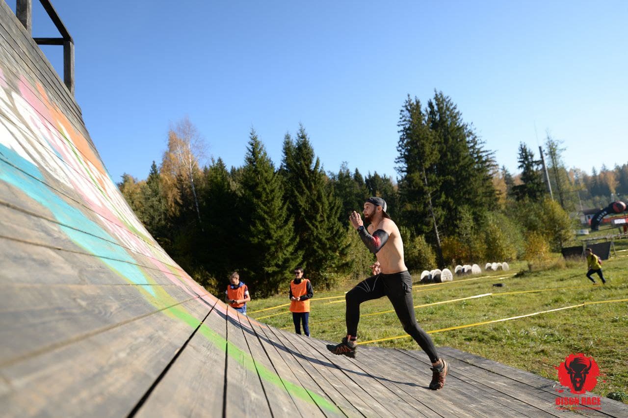 тренировки с полой препятствий 