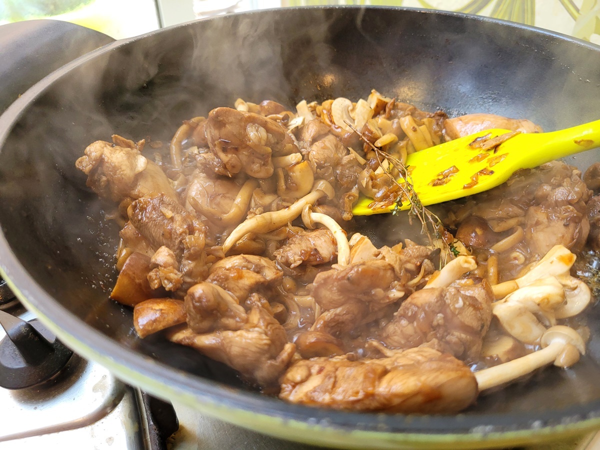 Куриное мясо с грибами - для птитим, риса или пасты. Фото рецепт.