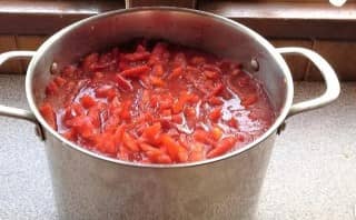 Приготовление лечо из болгарского перца с помидорами на зиму: шаг 4