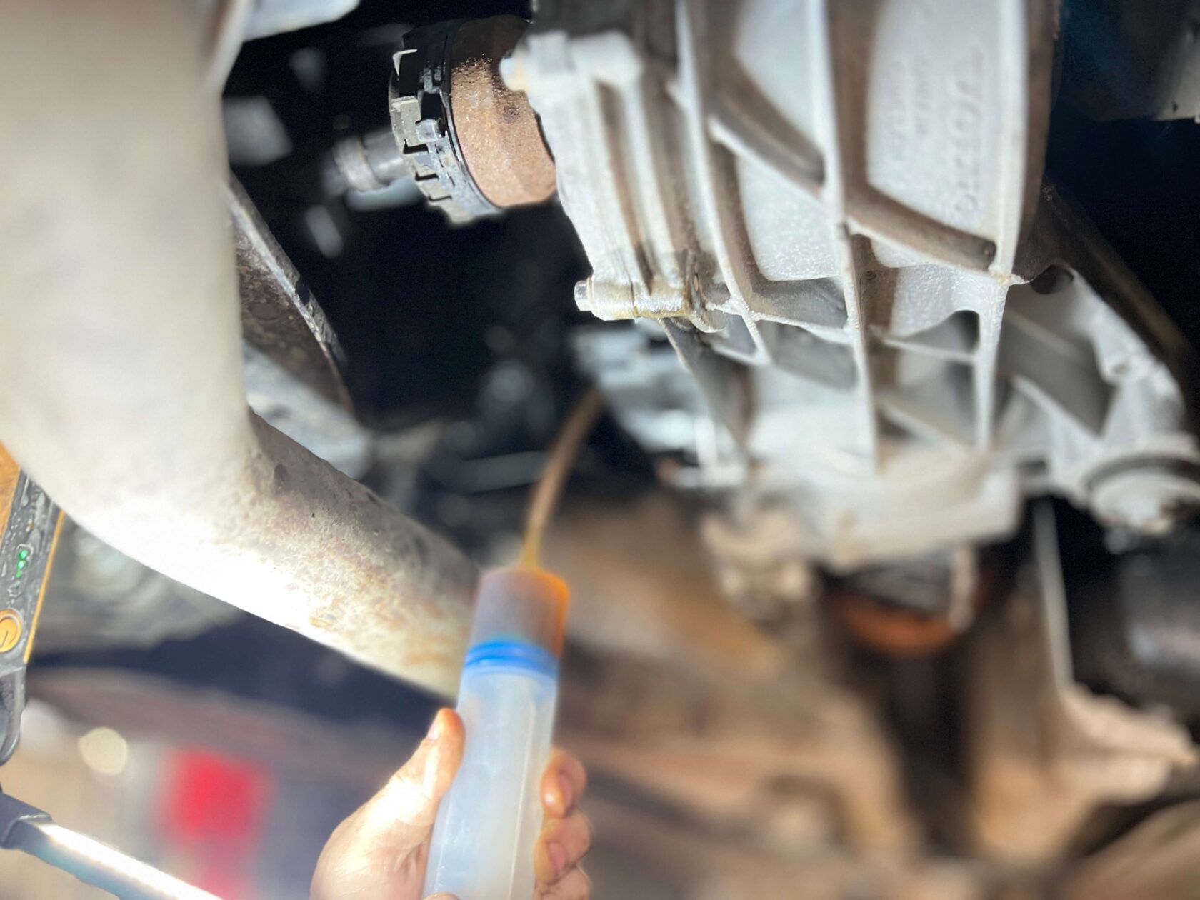 Заправляем муфту Haldex новым маслом