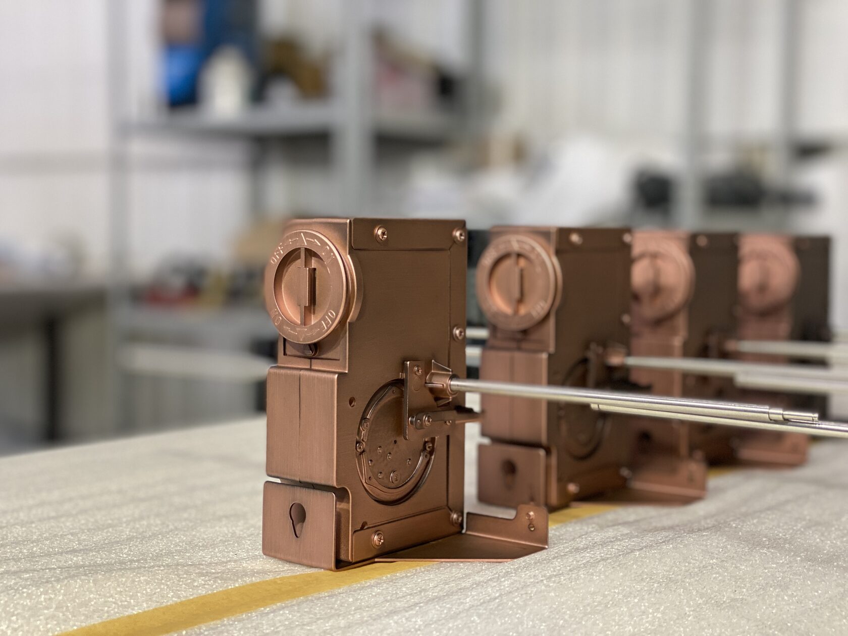 Покраска сувениров в медь