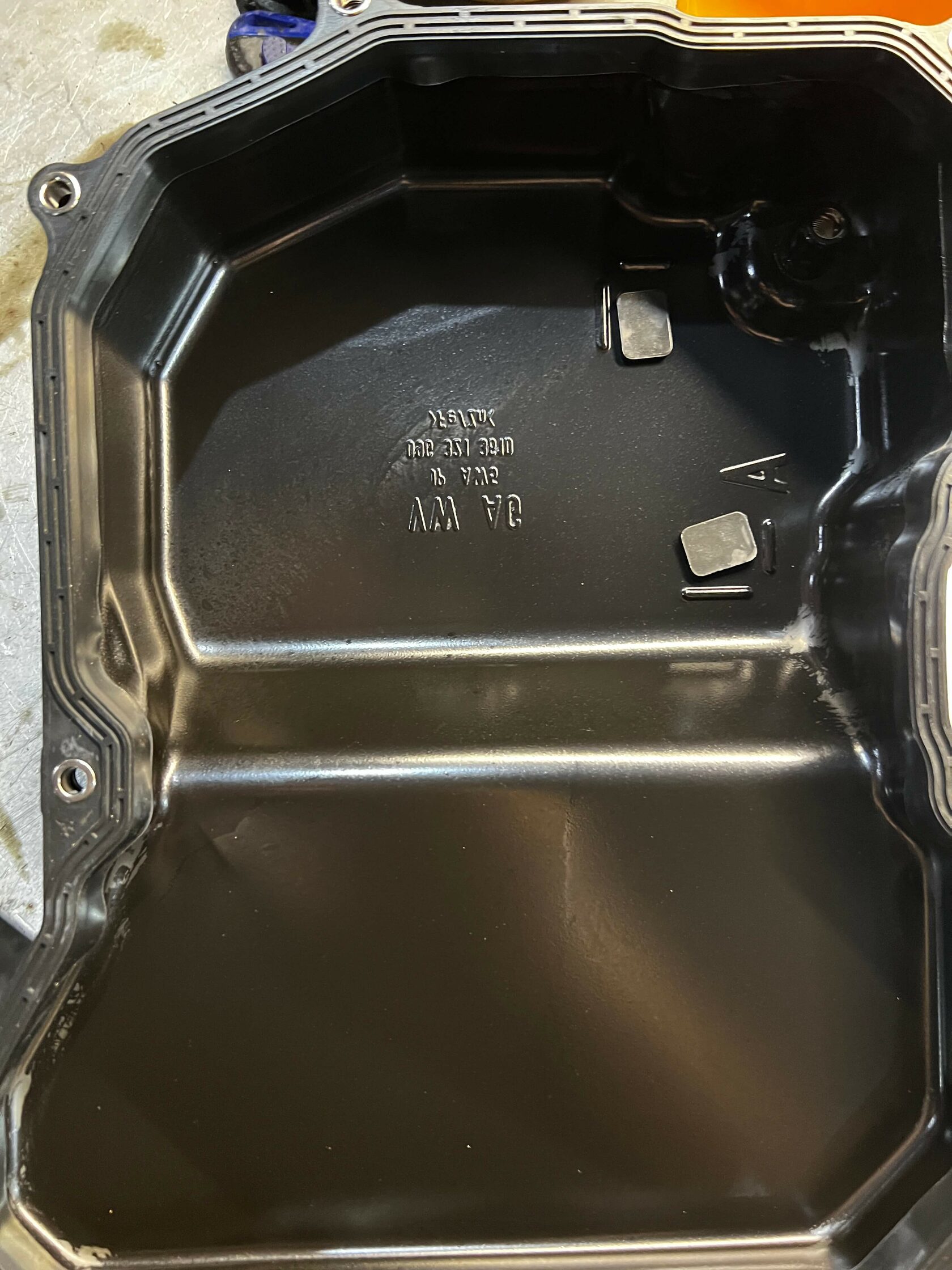 Очистка поддона и магнитов