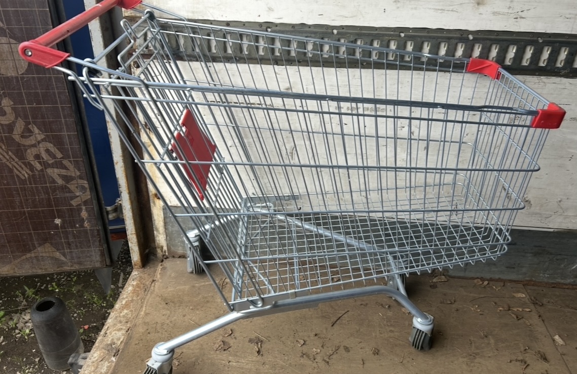 Тележки на 210 литров б/у