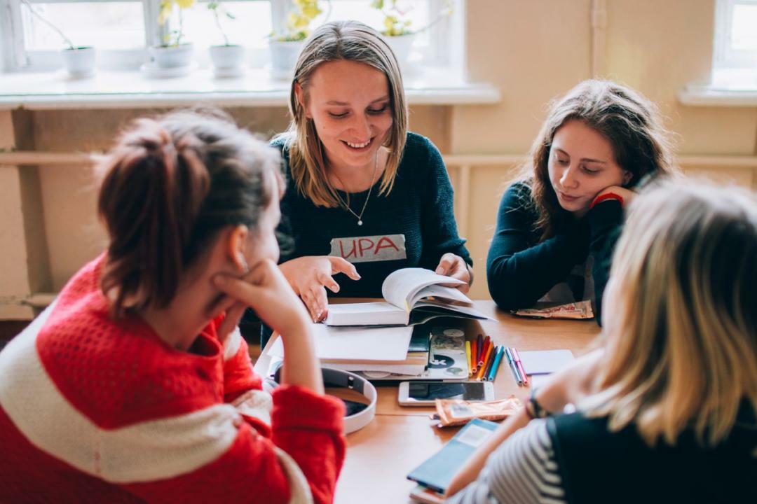 Зачем хорошо знать и владеть родным языком: важность и преимущества