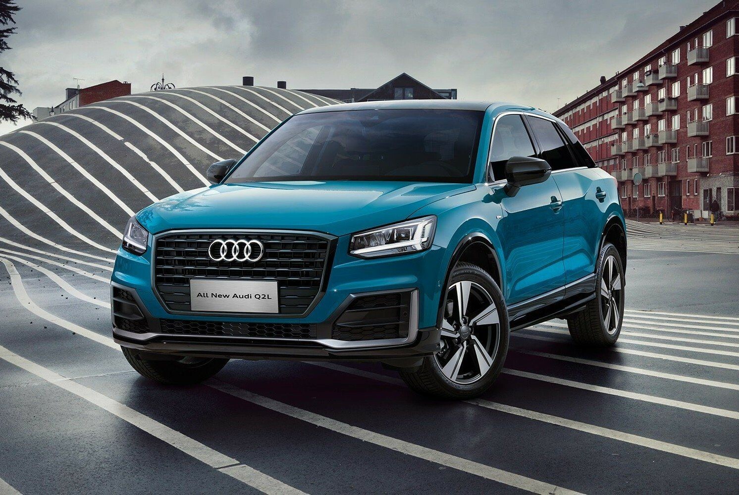 Audi q2. Audi q2 2021. Ауди q2 2022. Audi q2l e-tron.