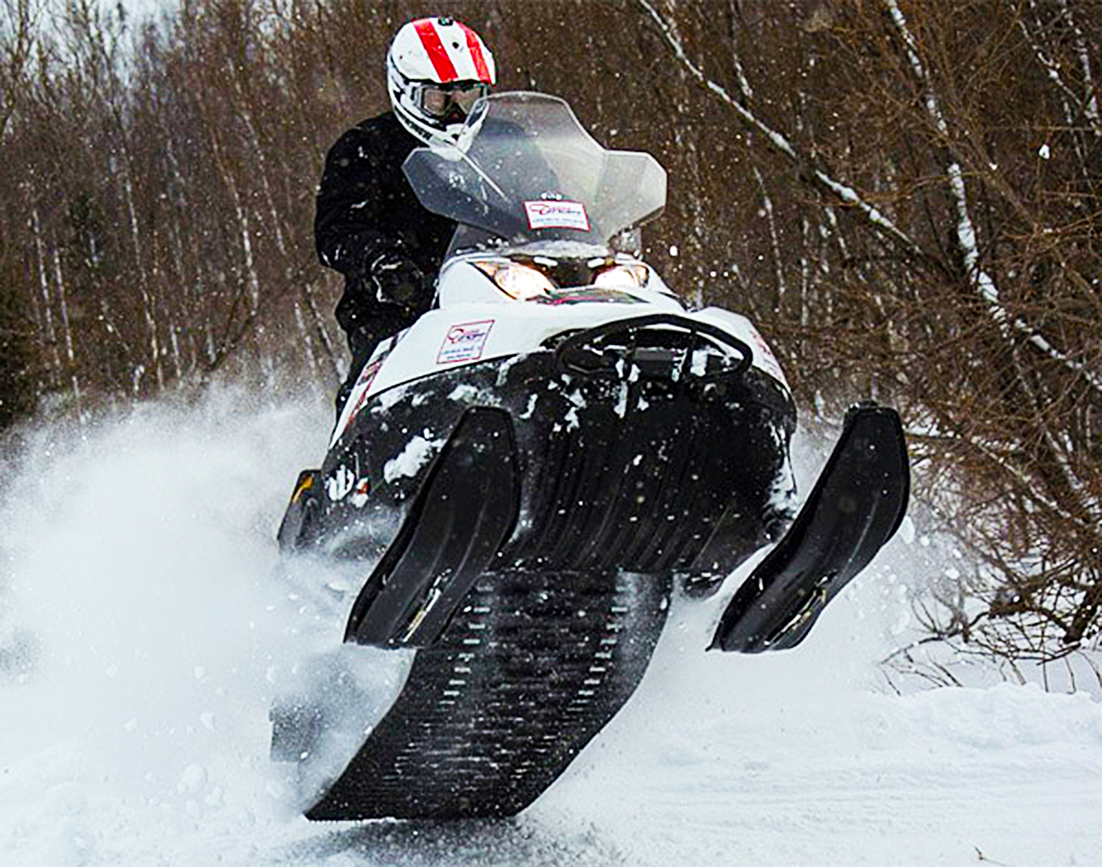 Прокат снегоходов