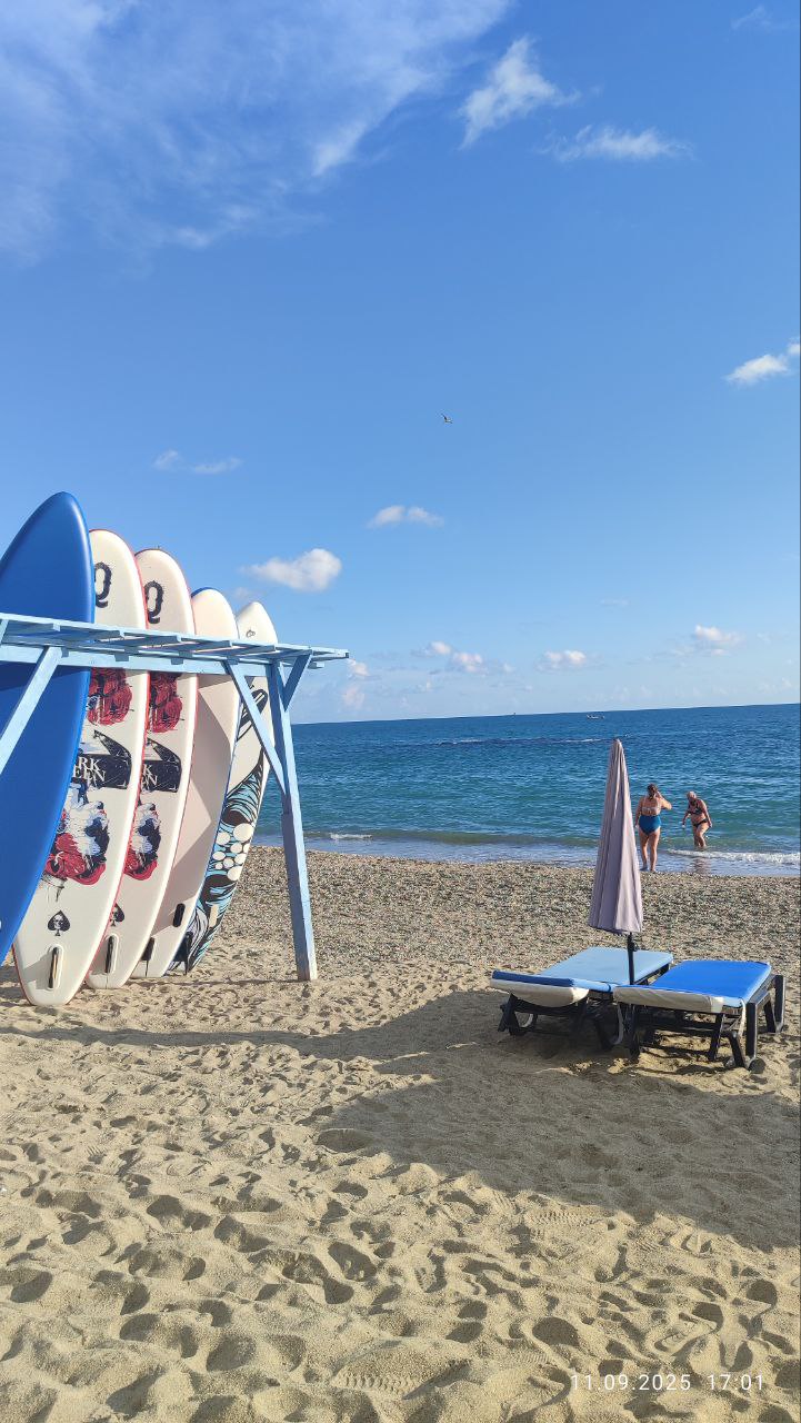 Пляж в Пицунде — фото наших участников