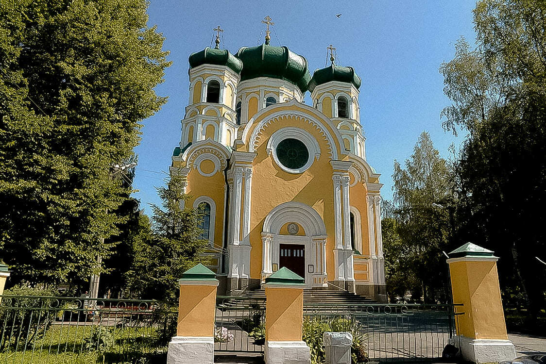 Павловский собор в гатчине фото