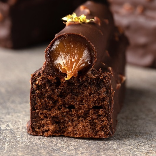 CHOCOLATE SPONGES THEORY. MAKING GLUTEN-FREE SPONGE BY KARIM BOURGI