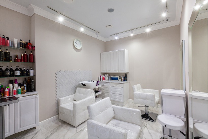 салон красоты квин. салоны красоты в городе королев. салон красоты shade дарья. студии красоты королев. Queen салон российская 28.