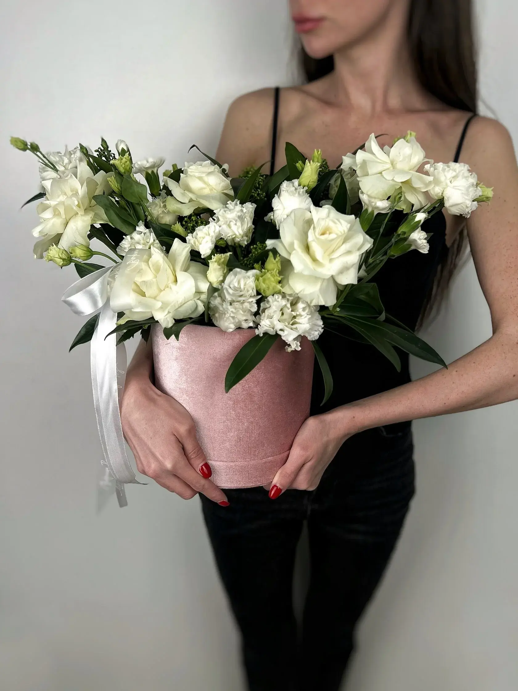 Цветы в коробках Владивосток