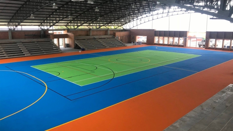 Зальный полиуретан Италия