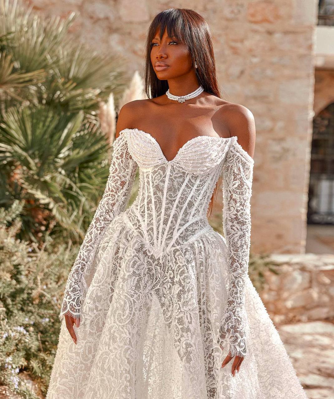 Свадебное платье открытые плечи длинный рукав