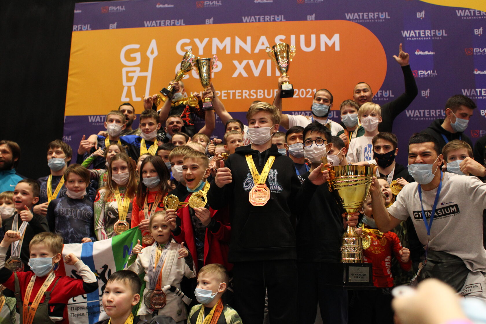 Официальными спонсорами GYMNASIUM CUP SAINT PETERSBURG XVII выступила  компания «РИЦ-КОНСАЛТ»