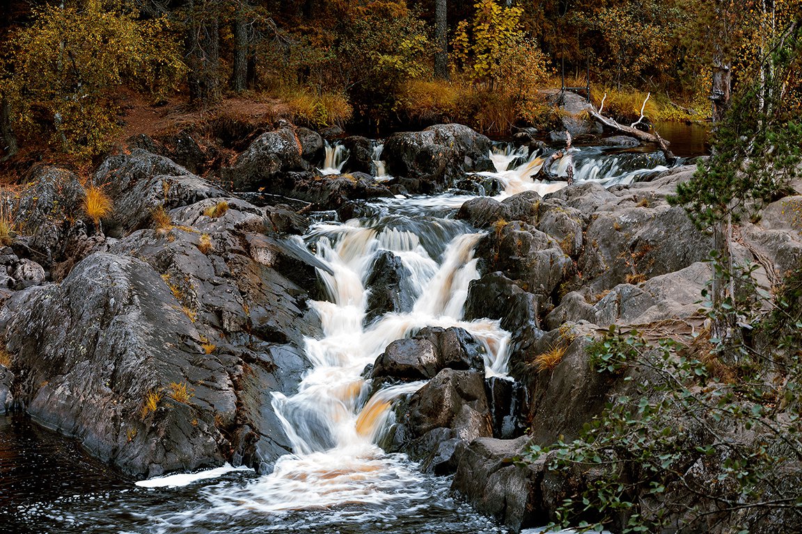 Водопады Ахвенкоски Карелия осень