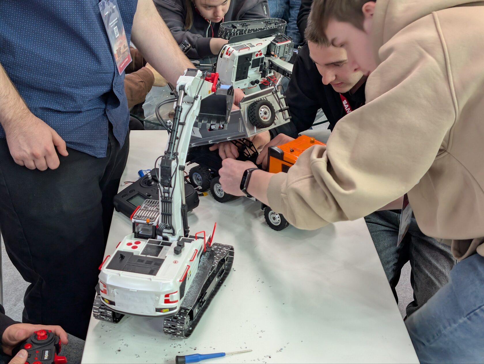 мастер-класс, ниу мгсу, спецтехника, выставка, ctt expo, стт экспо, майнинг, малоэтажная академия, малоэтажка, профориентация, я-строитель будущего, минстрой, дилеры