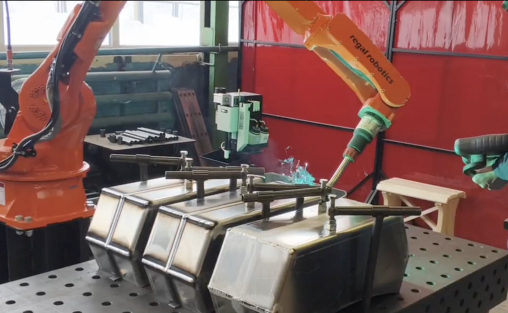 Производство и оборудование клиента