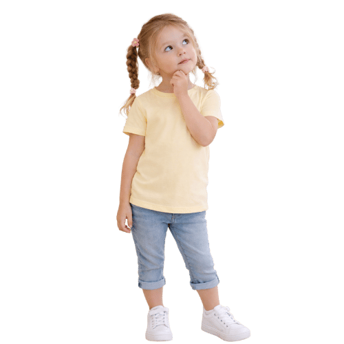 Задумчивая девочка — детский центр «Совушата»