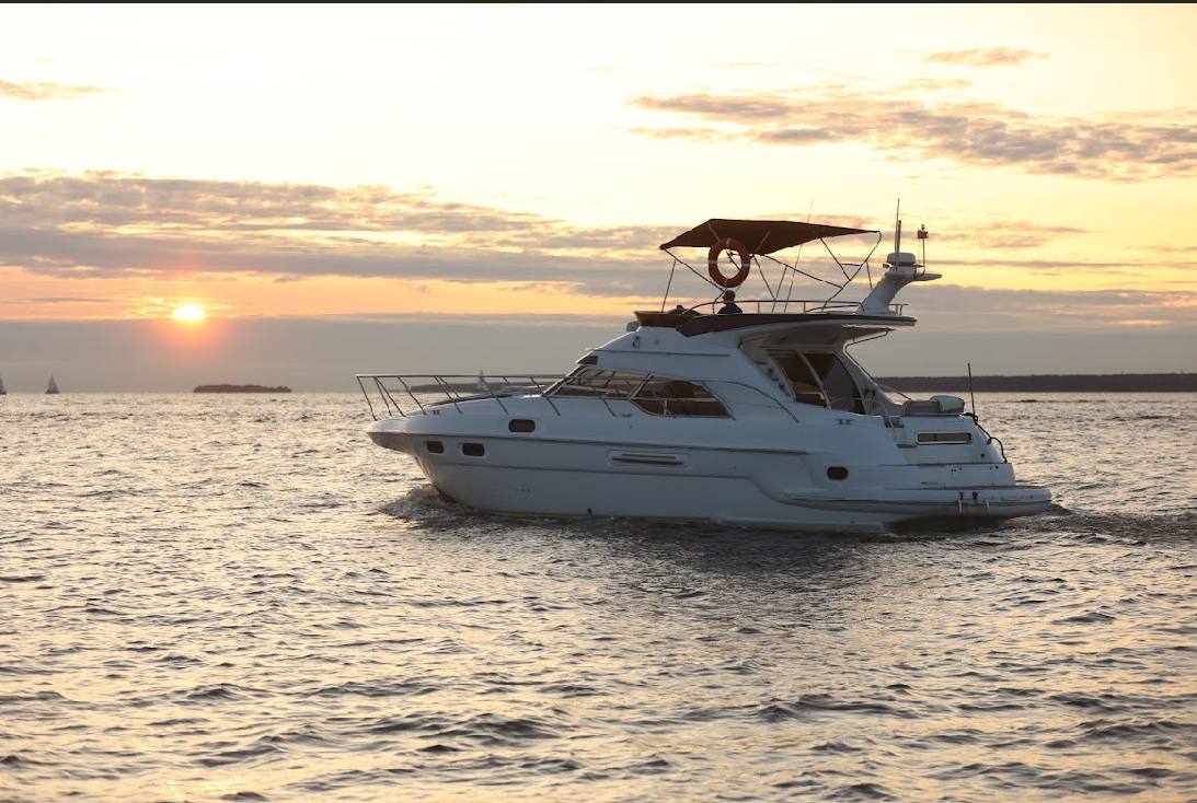 яхта SeaLine F43 Монте Карло