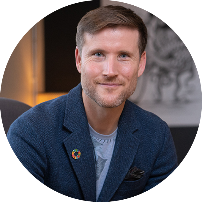 Ross Thornley is "Entrepreneur and 'AQ' Pioneer. Author of Moonshot Innovation & AQ Decoded.