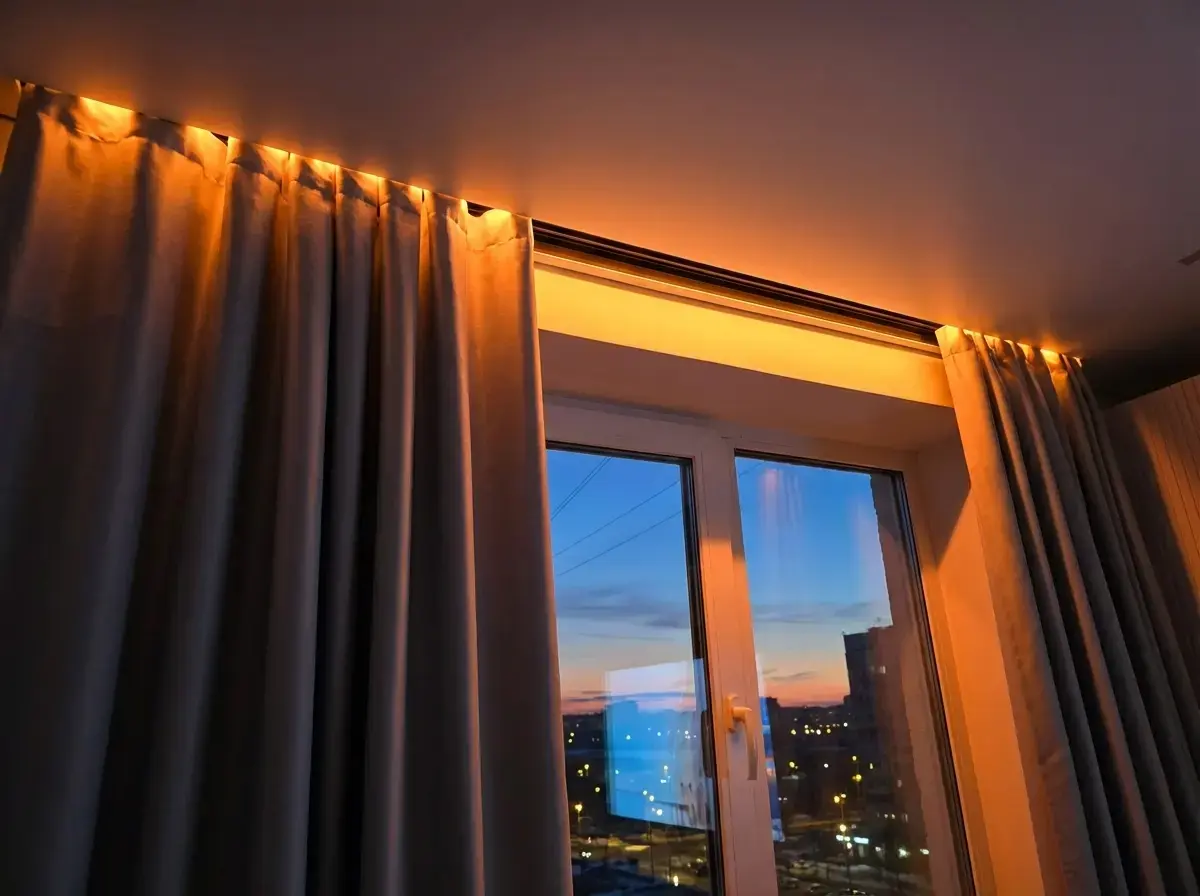 Скрытый карниз