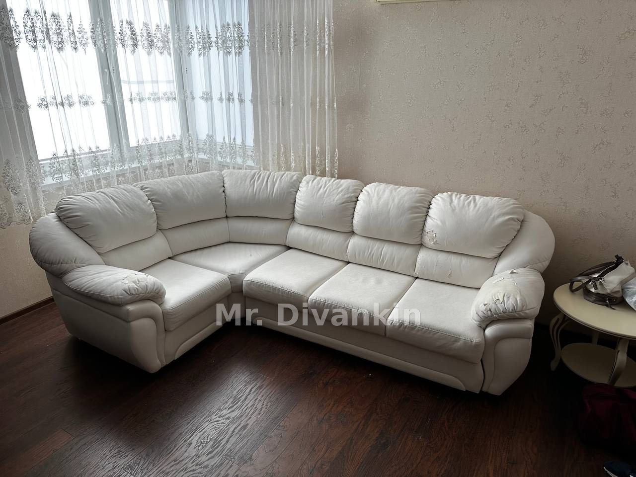 Светлый угловой диван: до перетяжки — Mr. Divankin