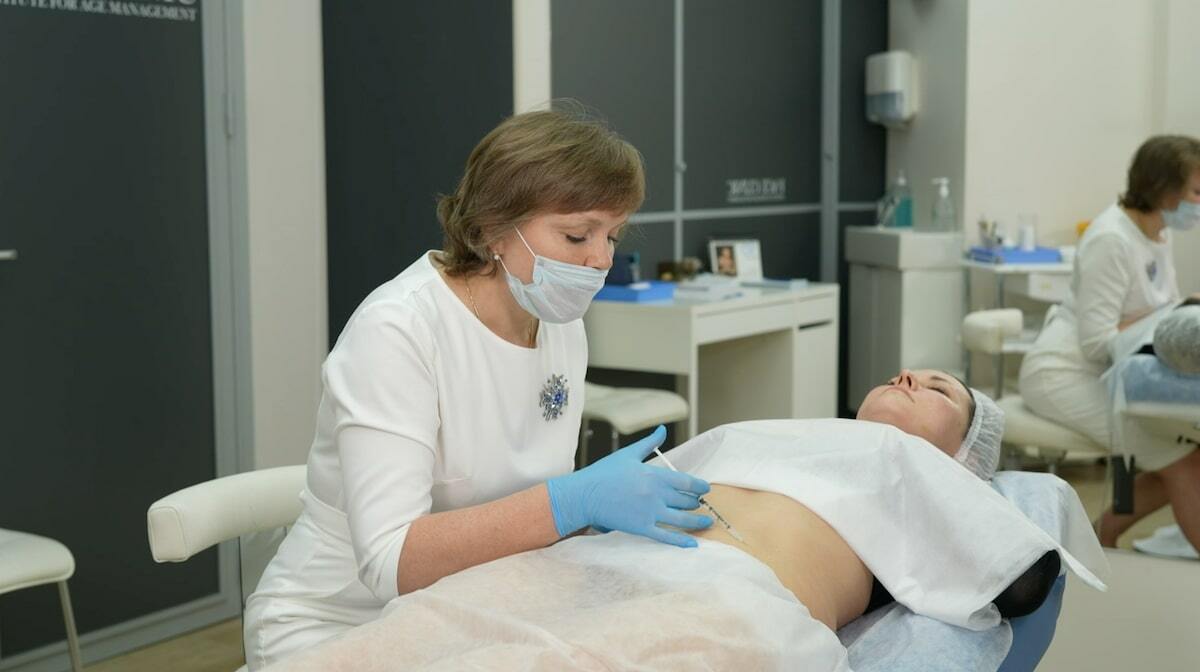 Мезотерапия живота в Москве от 15500 руб. Face Clinic