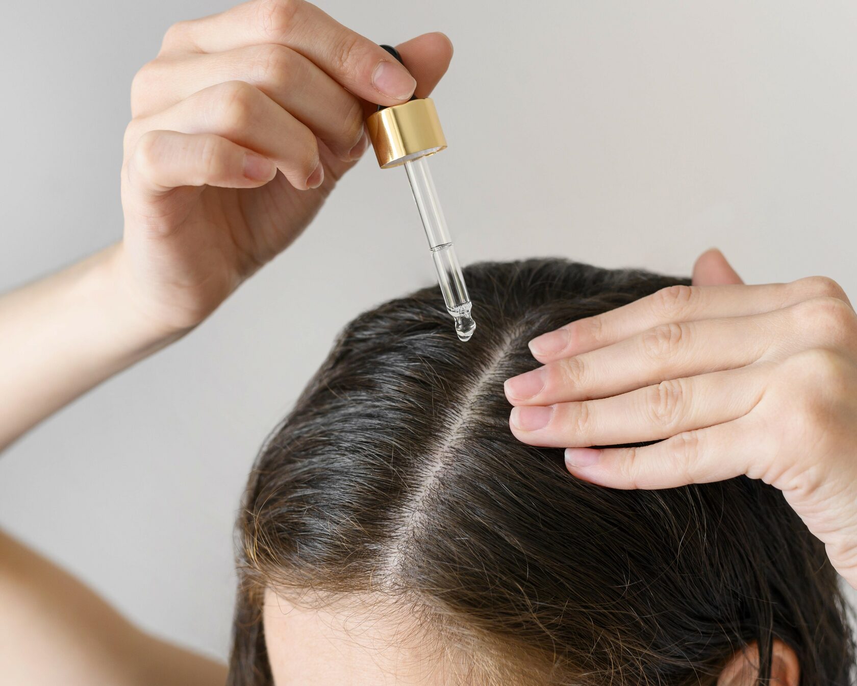 Пилинг для кожи головы в уходе за волосами: советы от экспертов SACO
