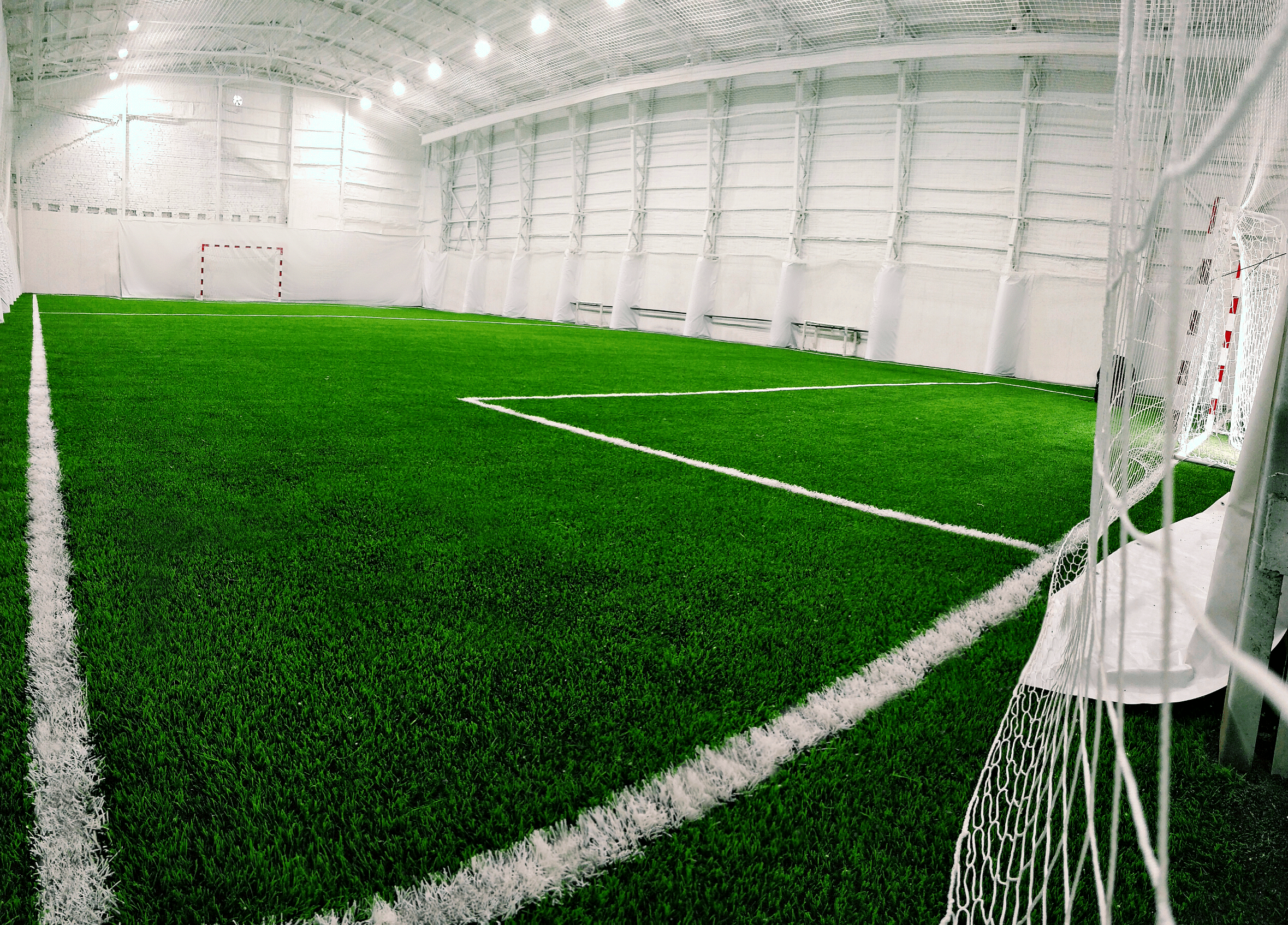 Арена аренда поля. Футбольный манеж CITYSPORT. Кампус футбольный манеж. Футбольный манеж Сampus "Авиамоторная". Футбольное поле.