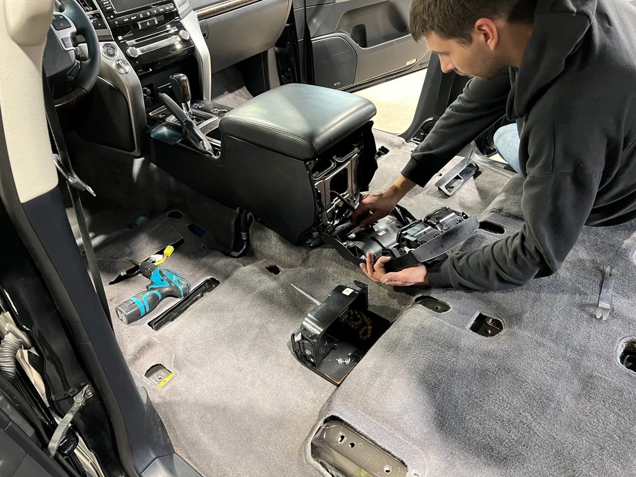 Шумоизоляция автомобиля - Киров | CarLab