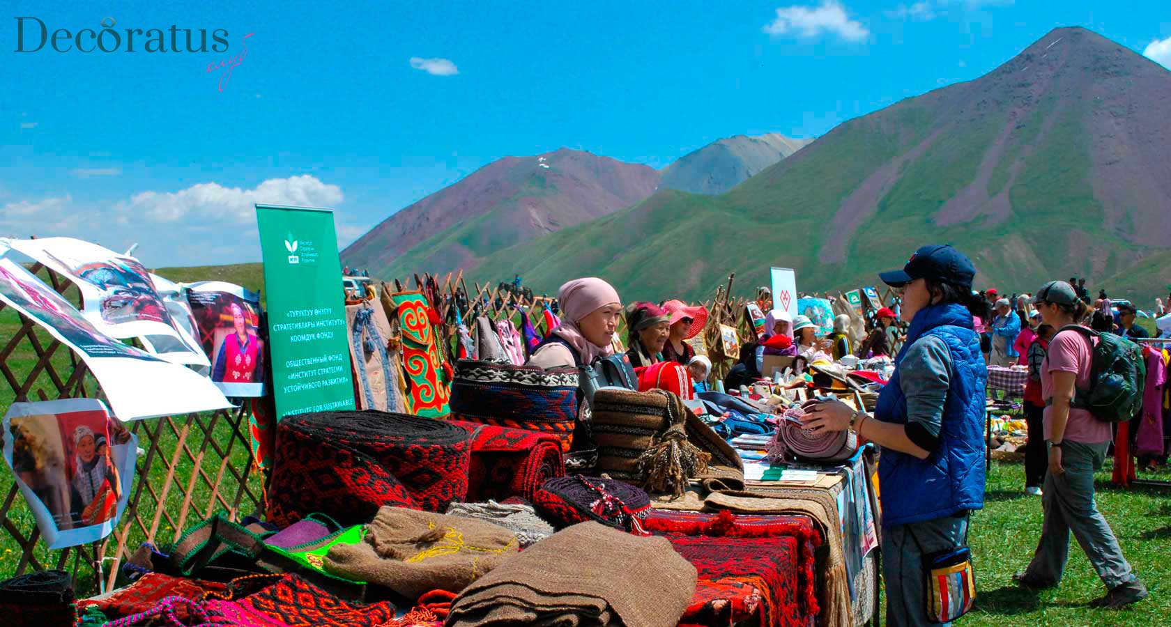 Оплата в киргизии. Чон-Алайская Долина. Алайская Долина Киргизии. Джайлоо туризм в Кыргызстане. Туризм в Кыргызстане кыргыз.