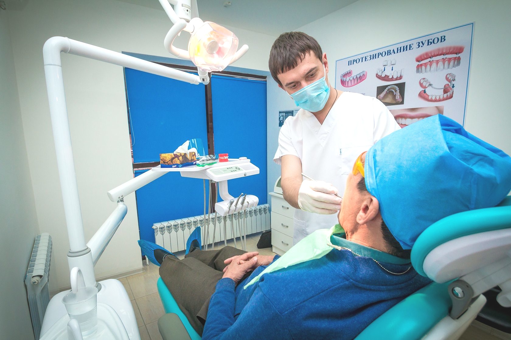 Протезисты клиники. Протезист стоматолог. Стоматология Алма-Ата. Зубная клиника новейшие технологии. Стома стоматология.