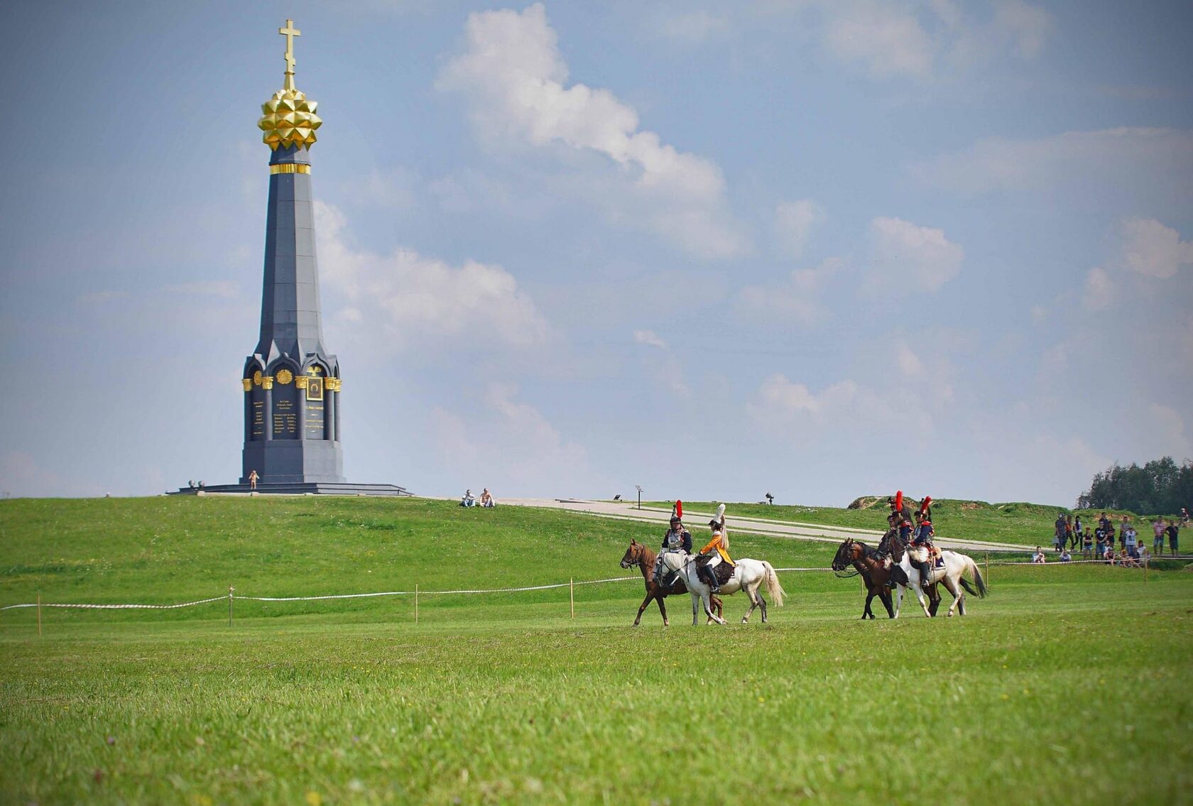 Глэмпинг KENZA рядом с Бородинским полем