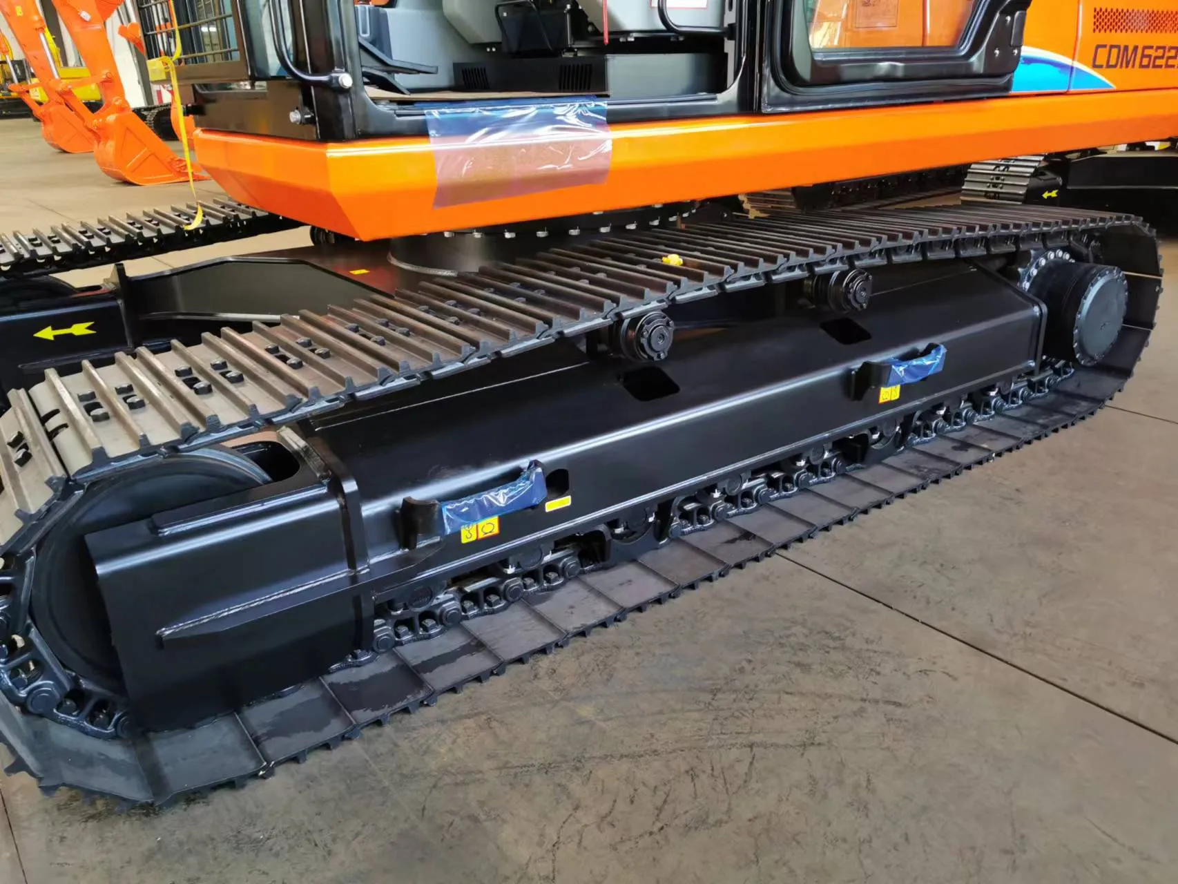 Гусеничный экскаватор LONKING CDM 6225F